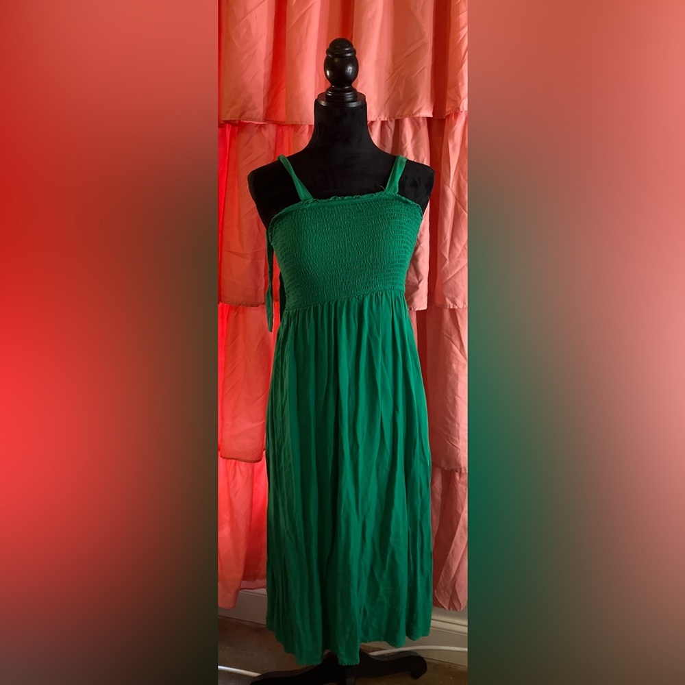 Elegant Green Women's Dress